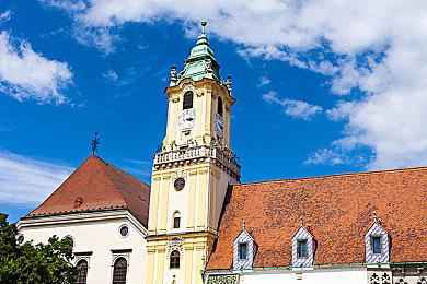 说明书还要买?任天堂为新机推出《Switch2秘密展》